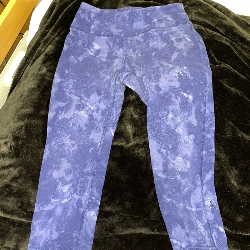 Blue leggings